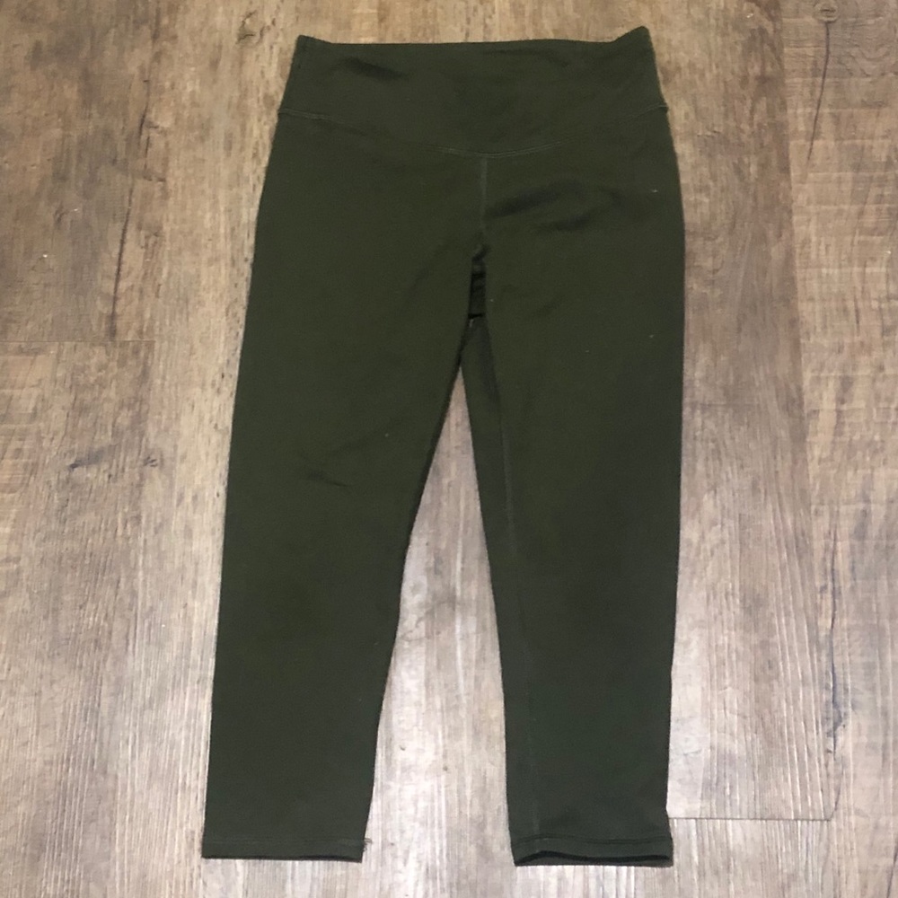Fabletics high waist capri leggings